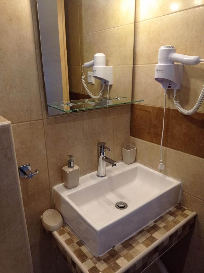 Victoria's Blue Apartment Siviri